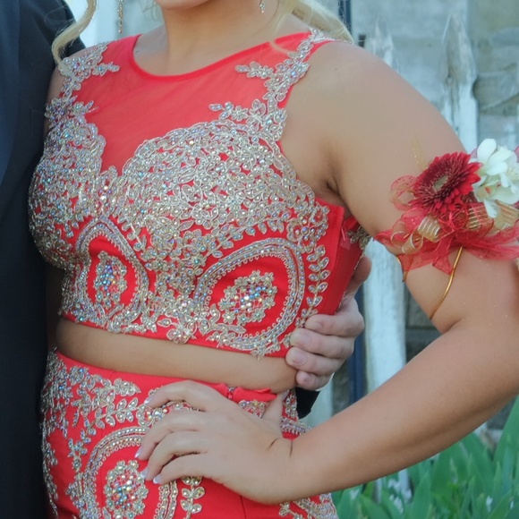 Prom Dress - Picture 2 of 3